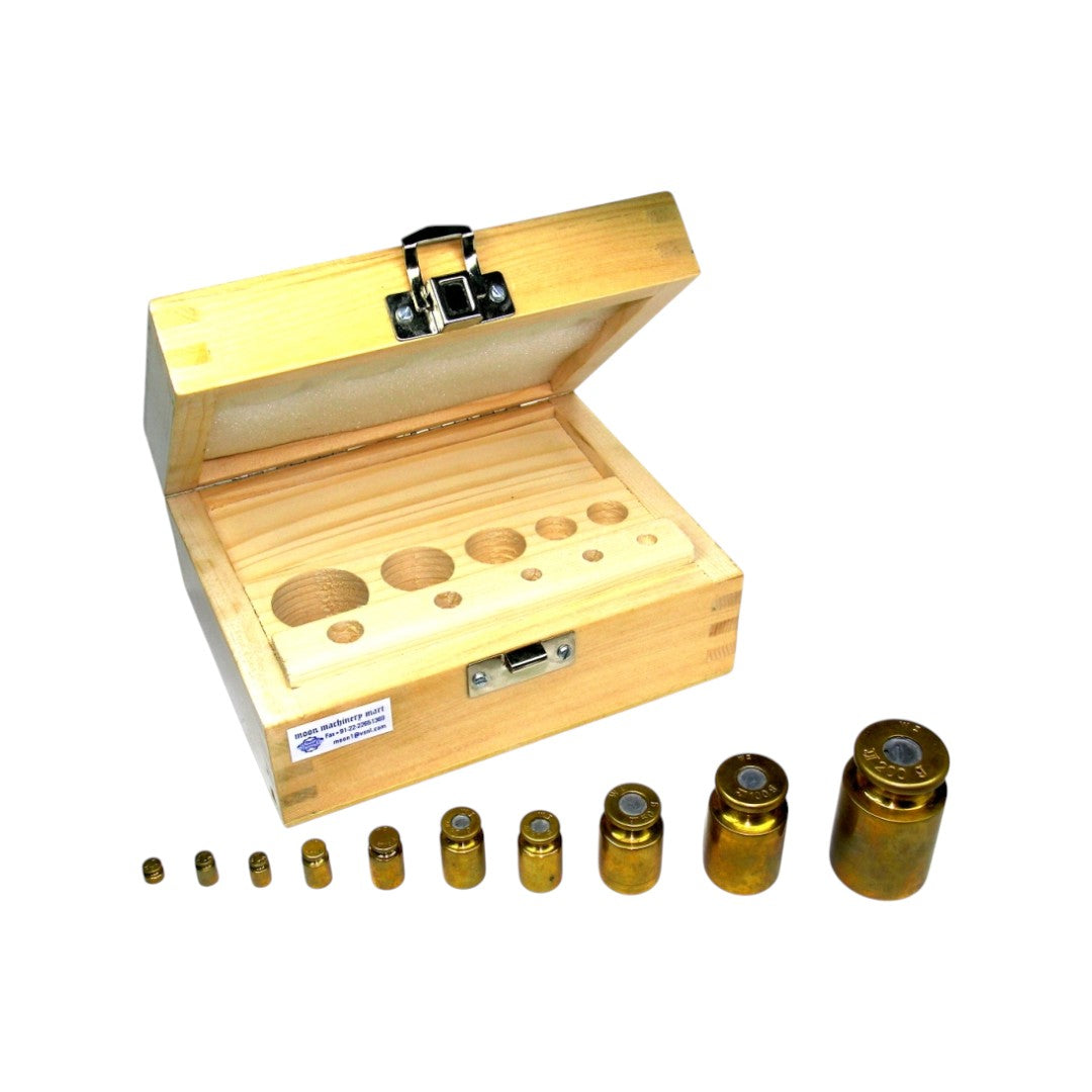 All weights in wooden Box (#1422)